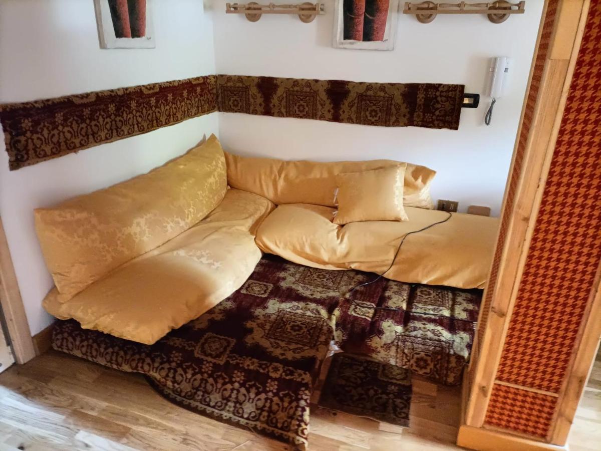 Resort Curalibera Ronzone Eksteriør billede